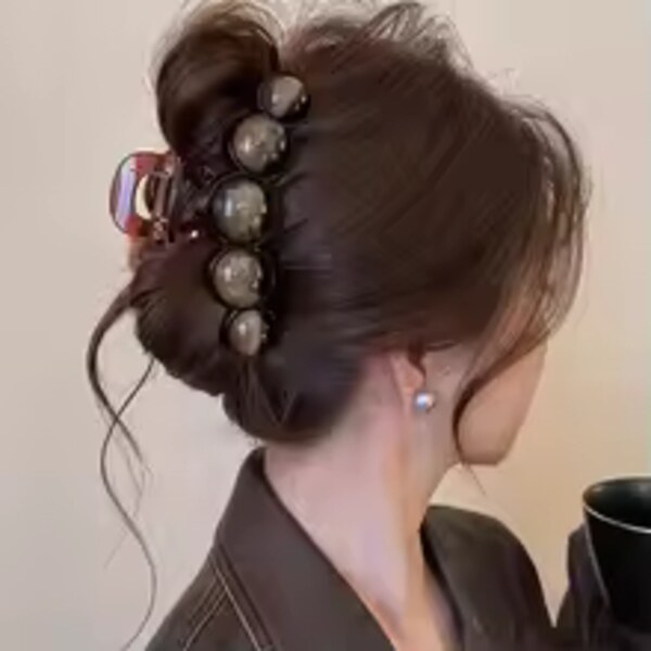 Retro Beaded Hair Claw Clip